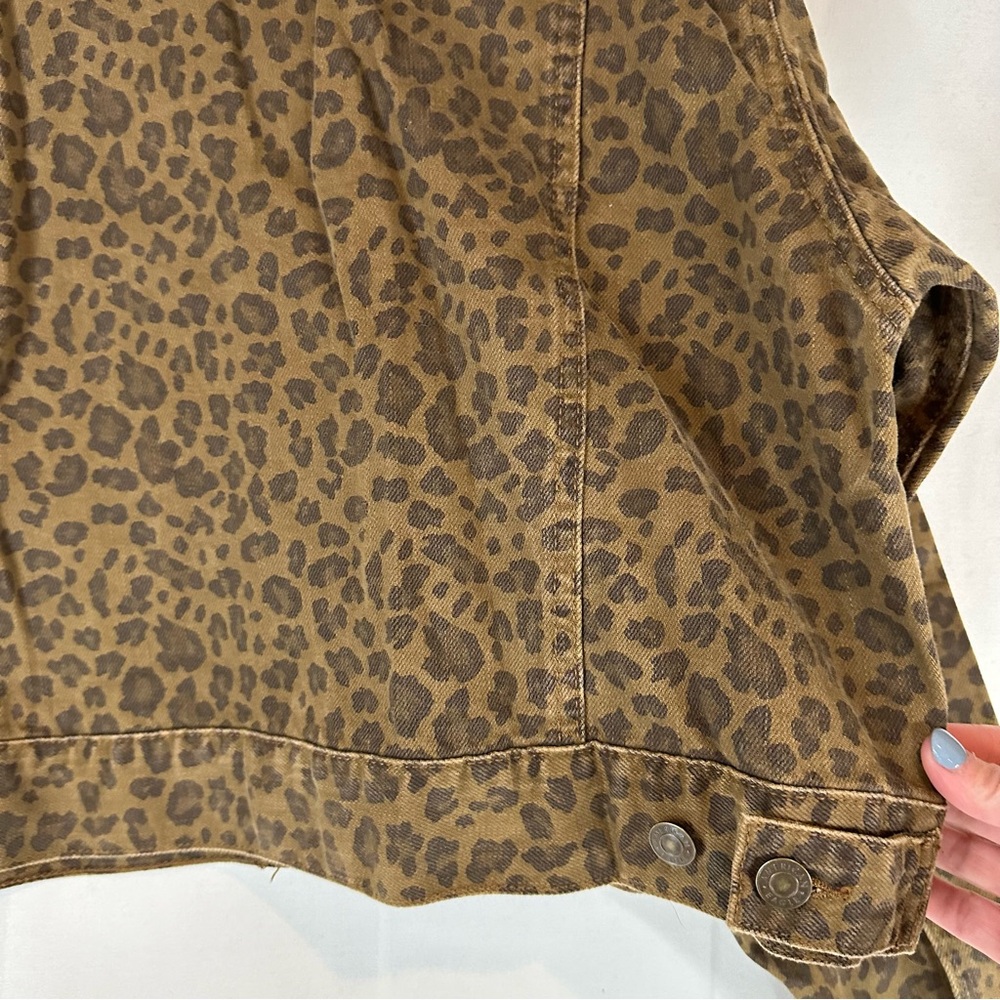 AMERICAN EAGLE Women’s Size XXL Denim Jean Jacket Coat Leopard Print Trucker - Picture 15 of 16
